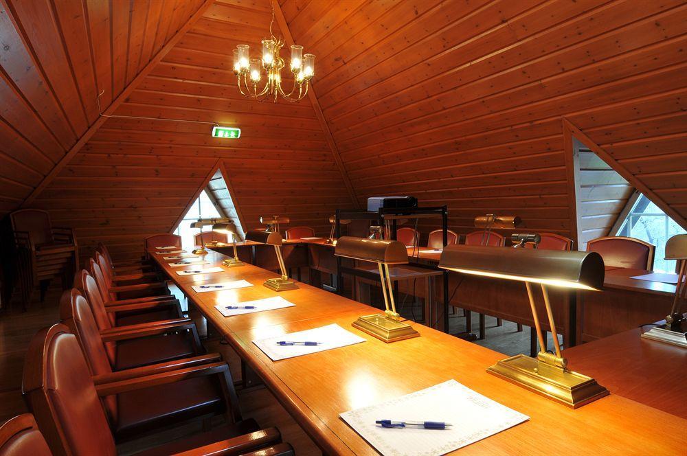 Hotel Vinterpalatset Кіруна Екстер'єр фото